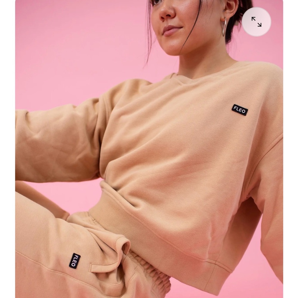 Gray Fleo Women's small Sweatshirt